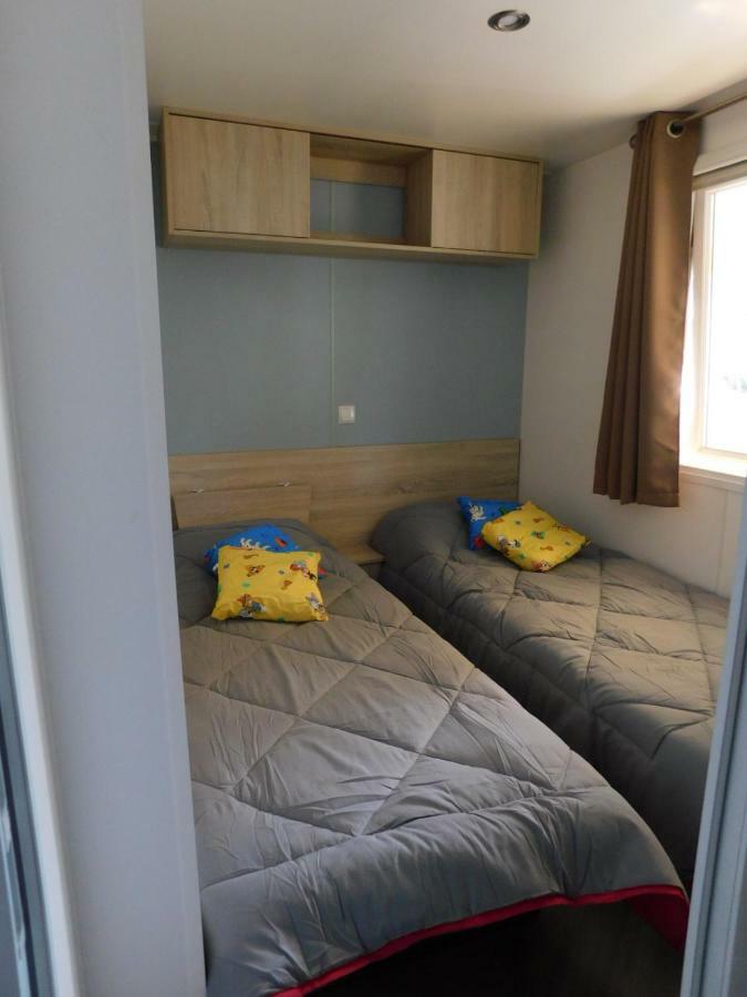 Mobil Home 3 Chambres Canet-en-Roussillon Exterior photo